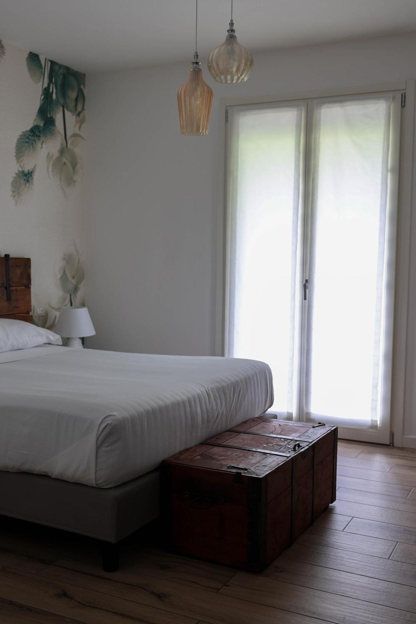 Bed And Breakfast Le Giale 卡斯特努沃德加尔达 客房 照片