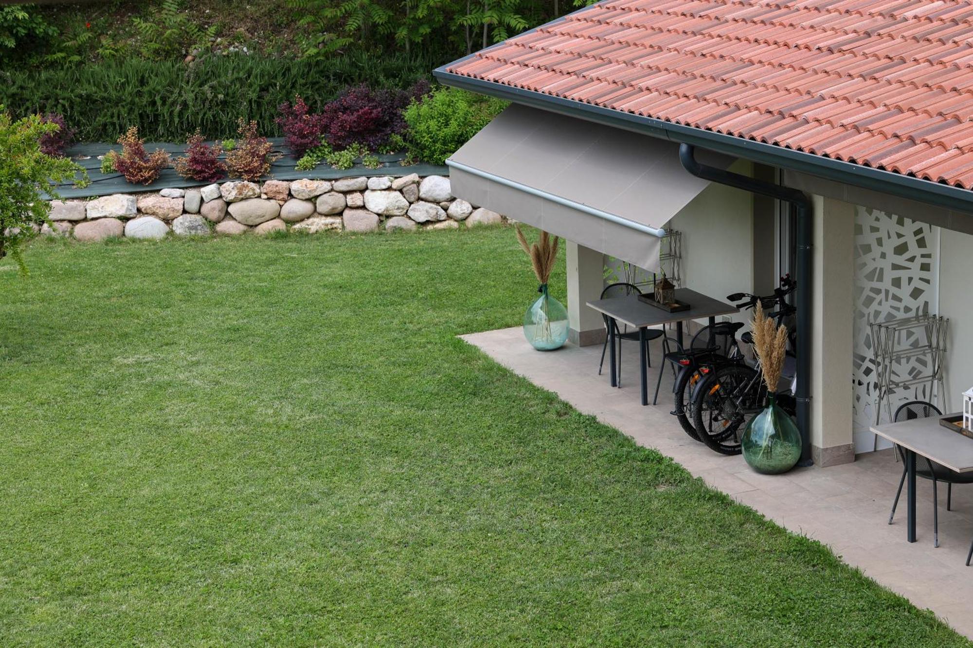 Bed And Breakfast Le Giale 卡斯特努沃德加尔达 外观 照片